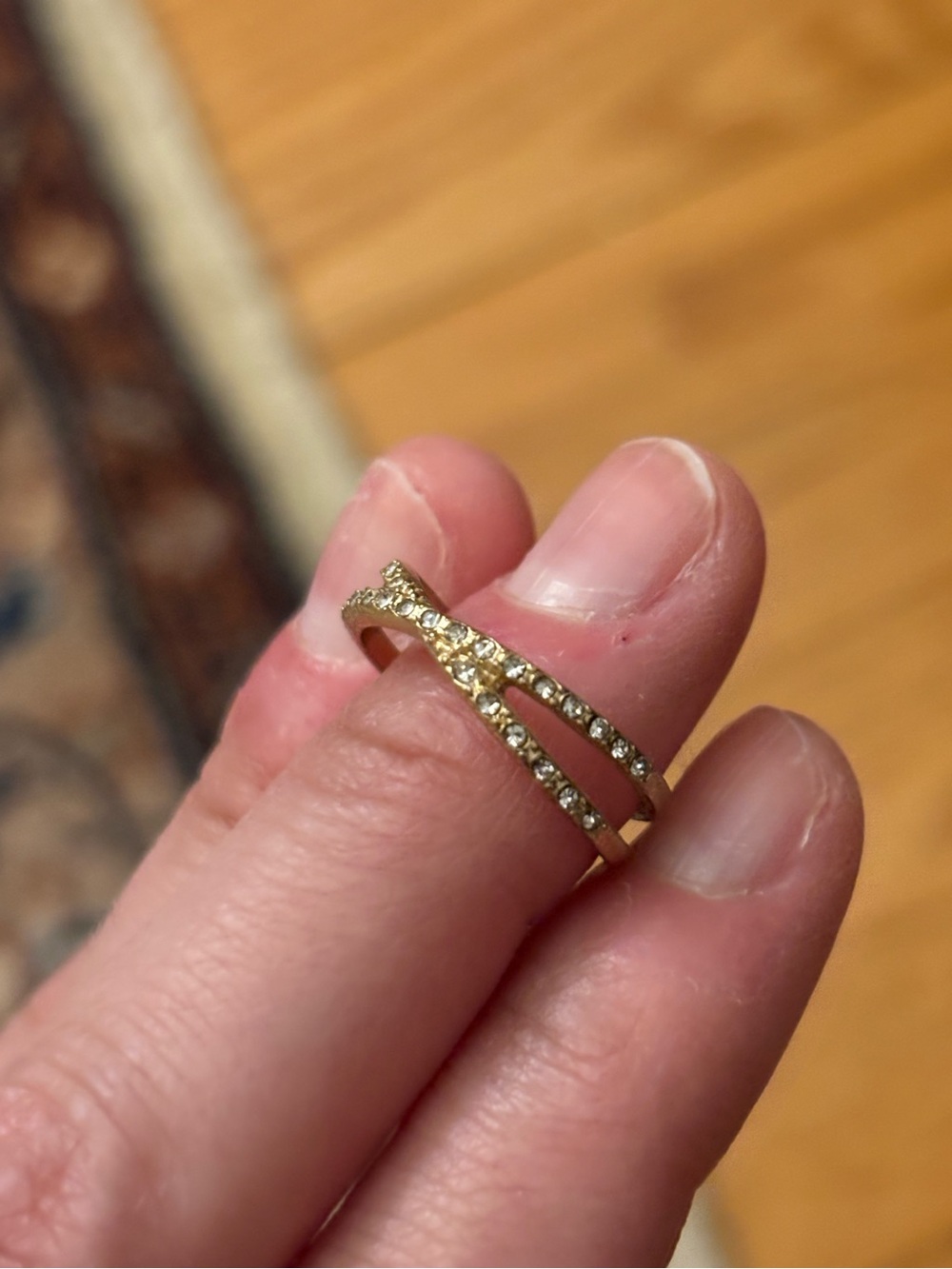 Vintage Rhinestone Crossover Ring - Picture 2 of 11